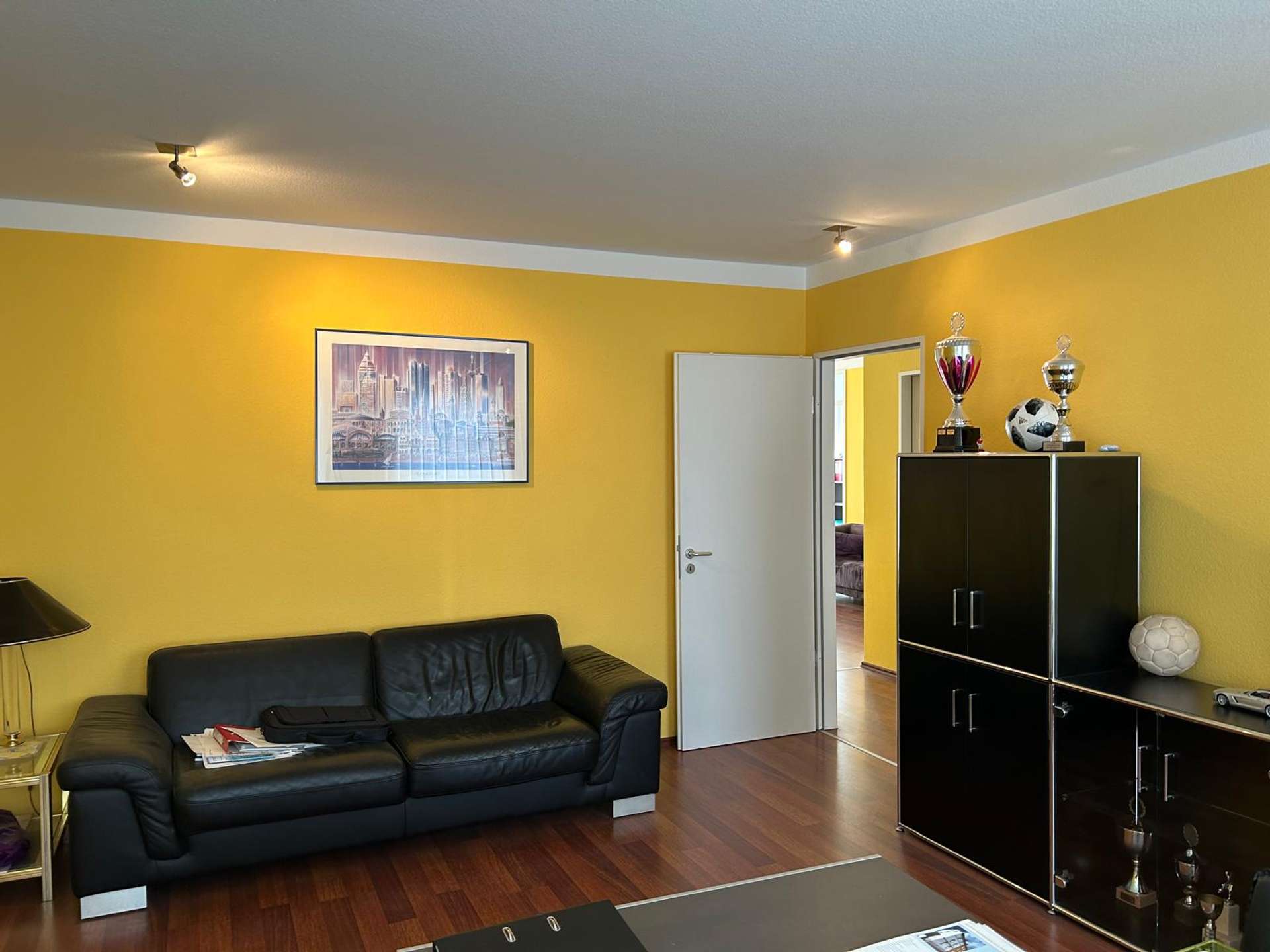 Büro 1